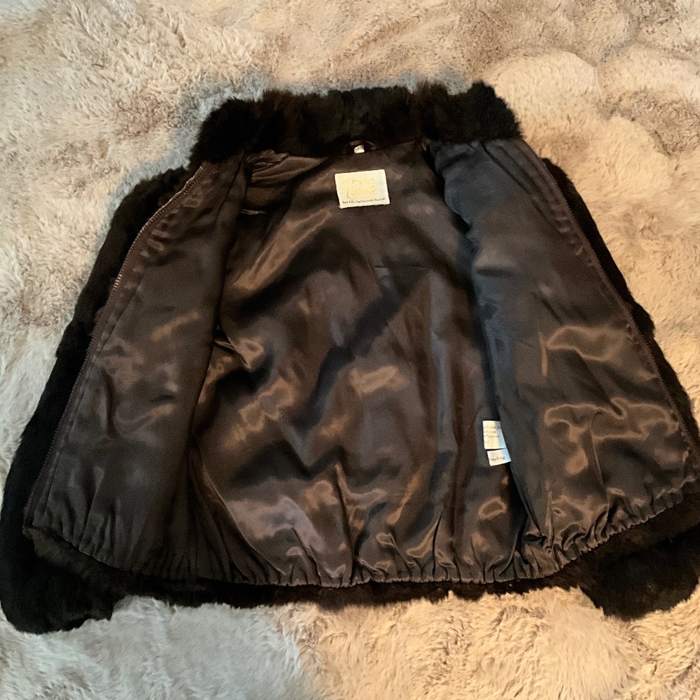 **FALL SALE** Girls’ Real Fur Jacket - Picture 2 of 4